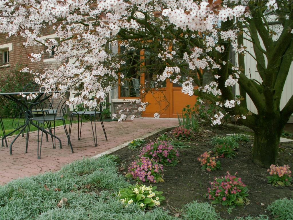 Bed and Breakfast La Cense Des 6 Sens Beugny Экстерьер фото